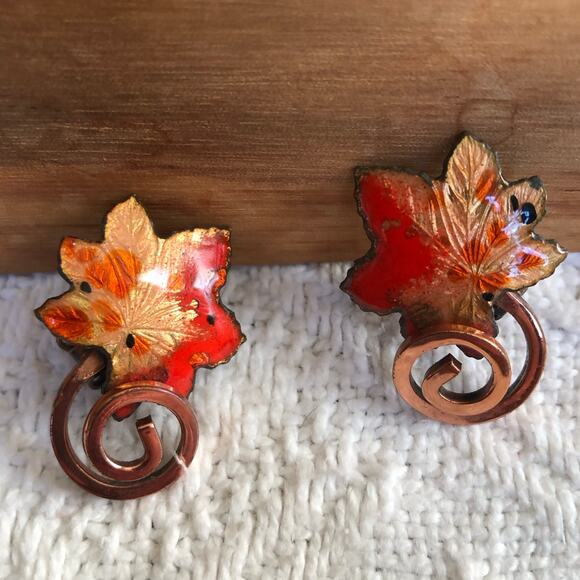 VTG 1950s Matisse Renoir Copper Leaf Enamel Clip On Earrings Signed Fall Maple - Picture 3 of 10